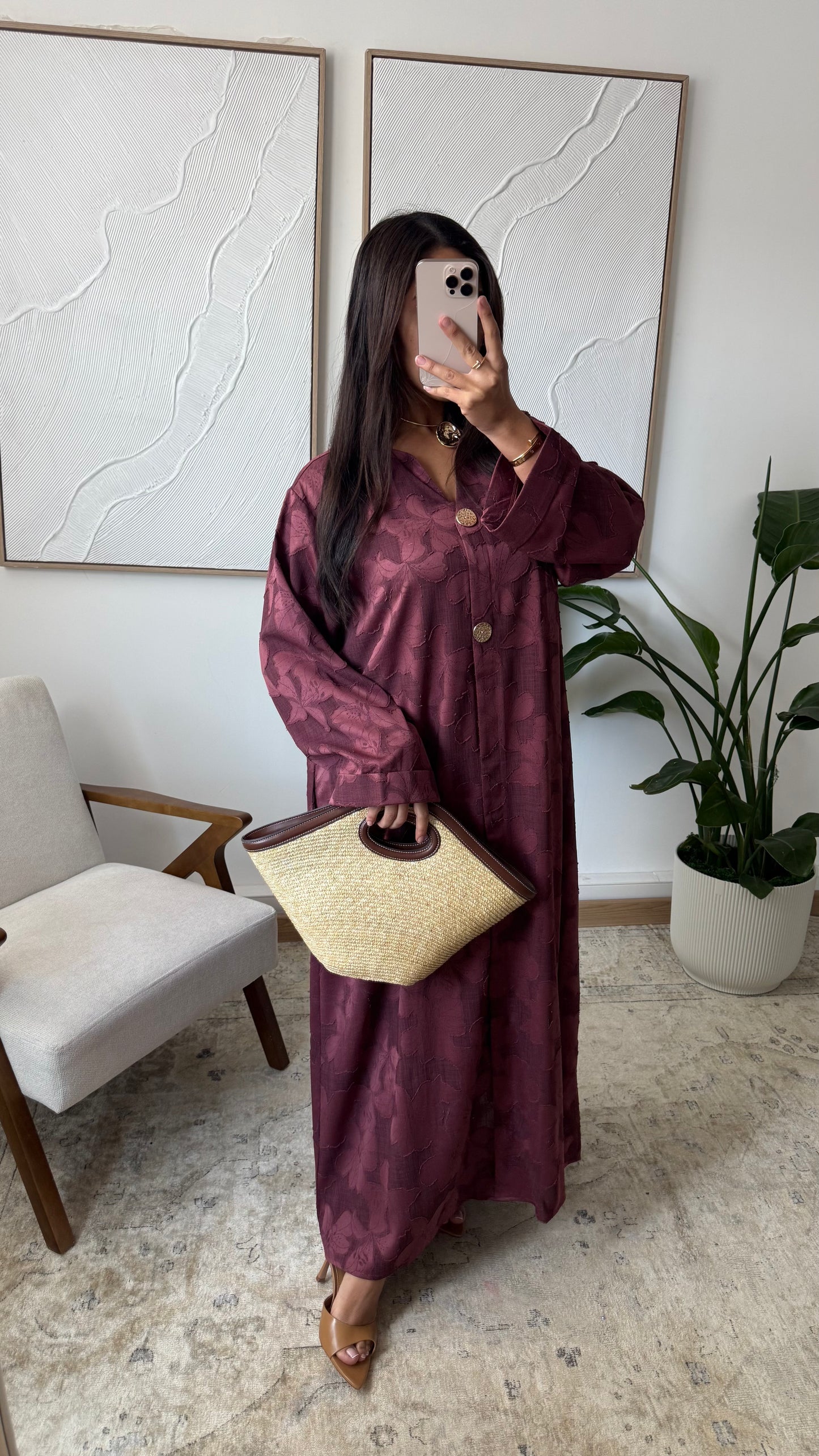 Robe longue fluide à relief floral Bordeaux profond