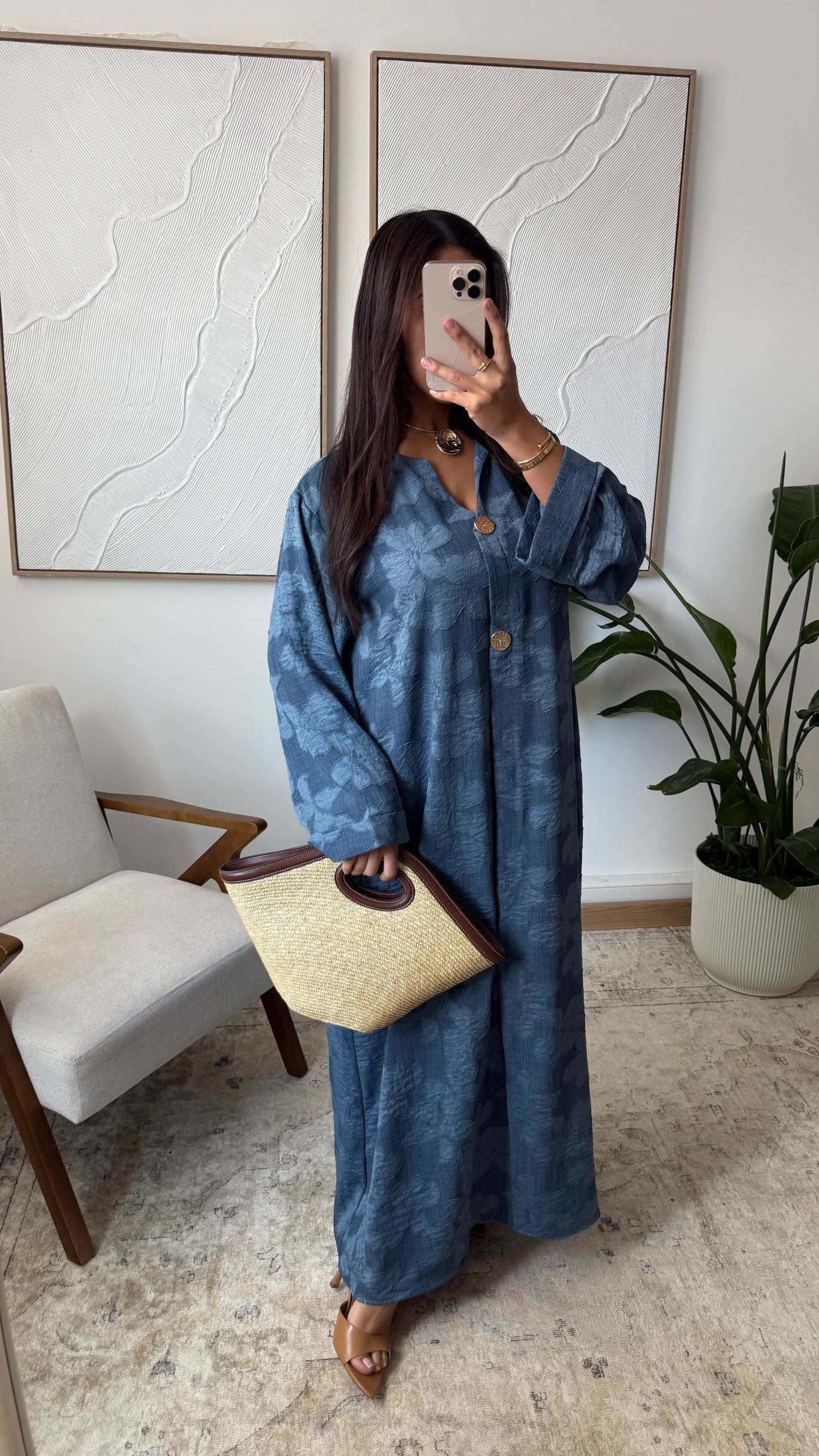 Robe longue fluide à relief floral Bleu Jean