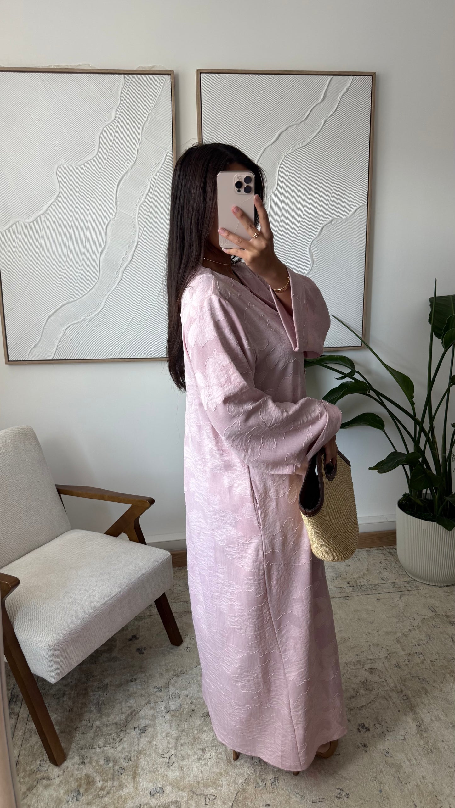 Robe longue fluide à relief floral Pink Rose