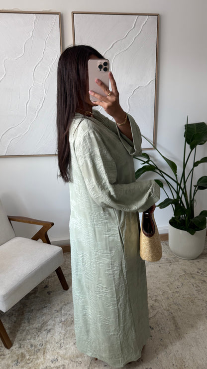 Robe longue fluide à relief floral Vert Claire