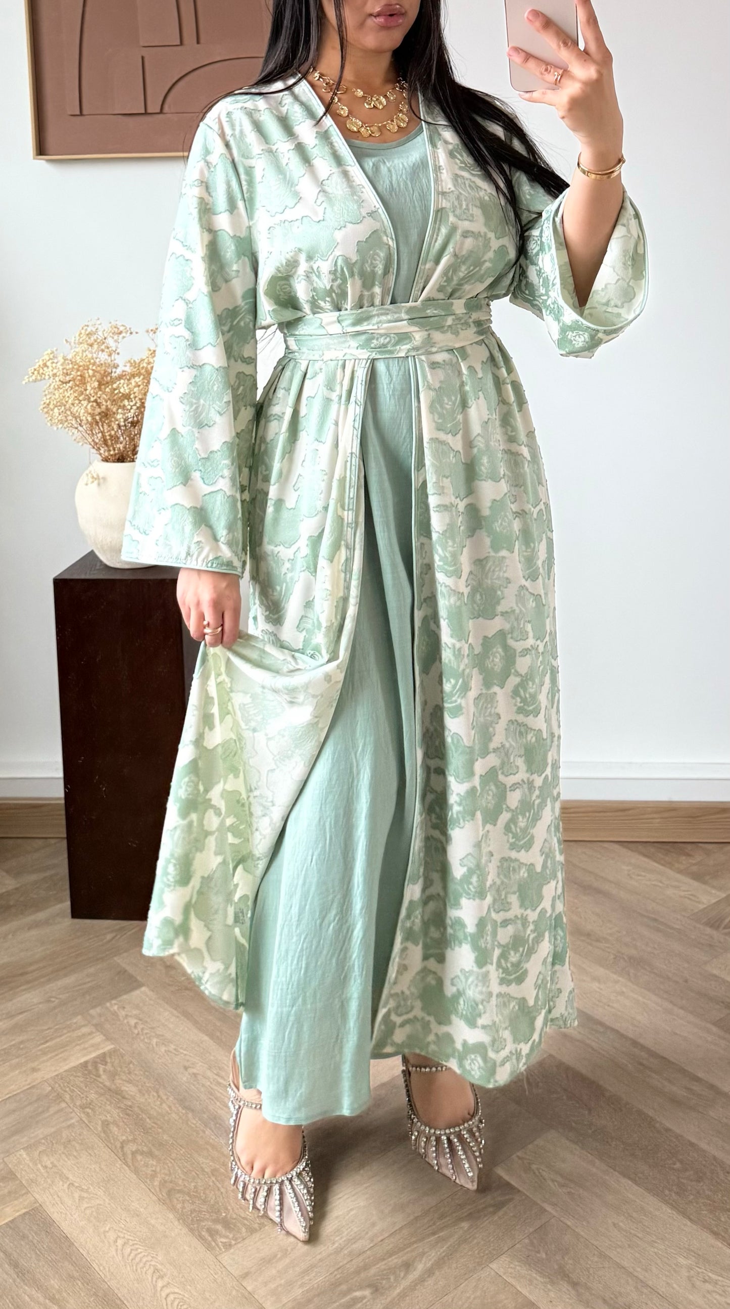 ENSEMBLE Robe et Kimono- Jacquard Floral Vert Claire