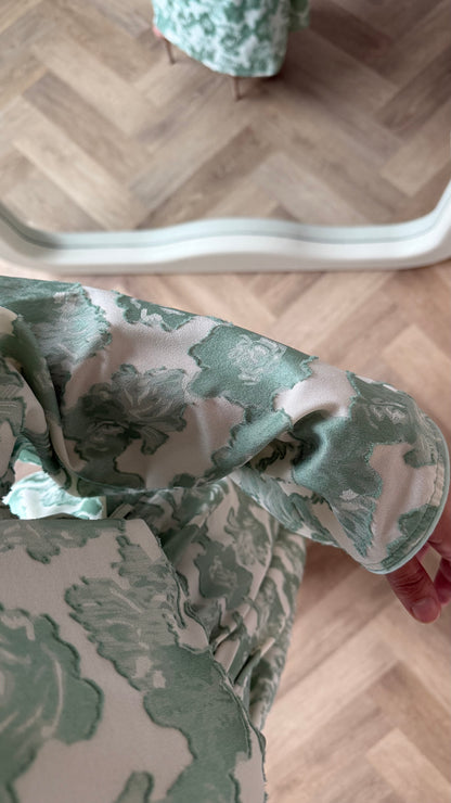 ENSEMBLE Robe et Kimono- Jacquard Floral Vert Claire