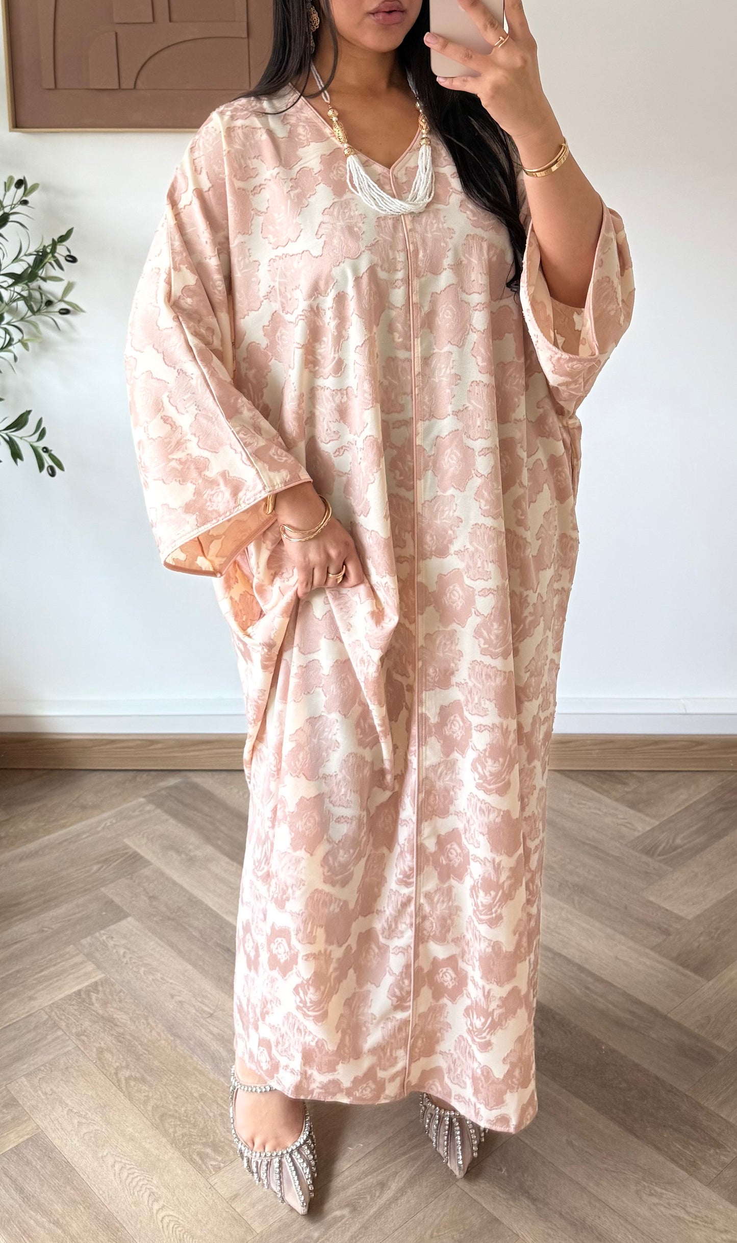 Robe large col V broderie nuageux Rose Pink