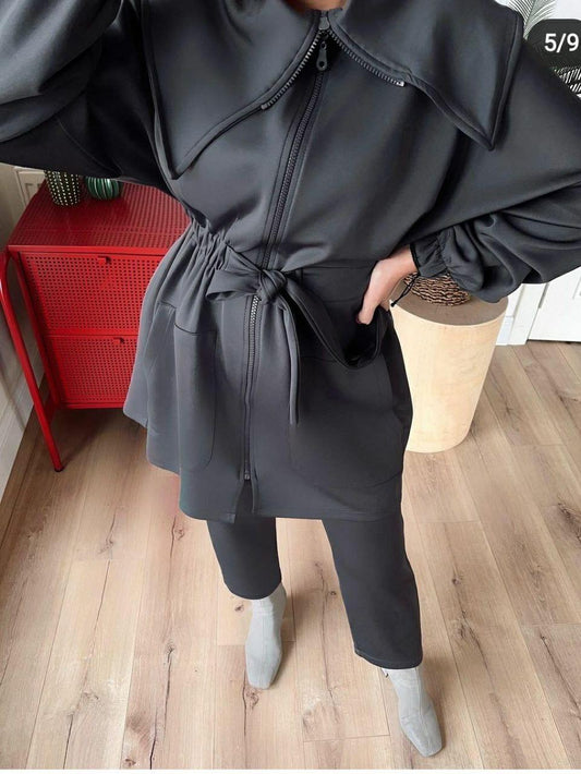 Ensemble Comfy Gris Foncé avec Ceinture Intégrée